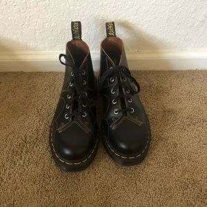Doc Martens - Black